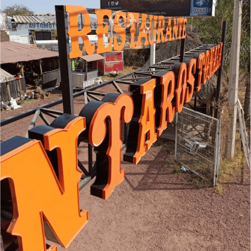 anuncios-volumetricos-letras-3d-de-aluminio-y-acrilico-color-naranja-en-guadalajara